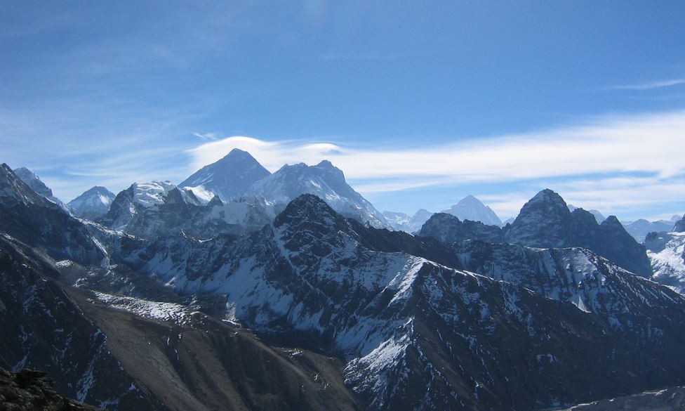 Вершины Эверест, Лхоцзе и Макалу с Гокио Ри