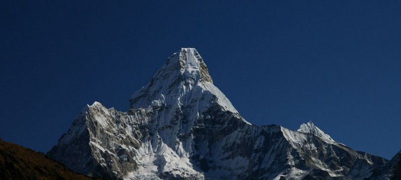 Вершина Ама-Даблам в Непале